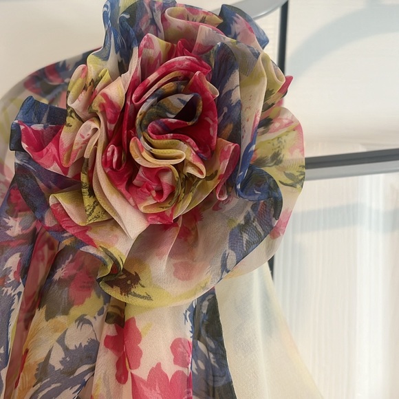 Off the shoulder blouse - Picture 2 of 3